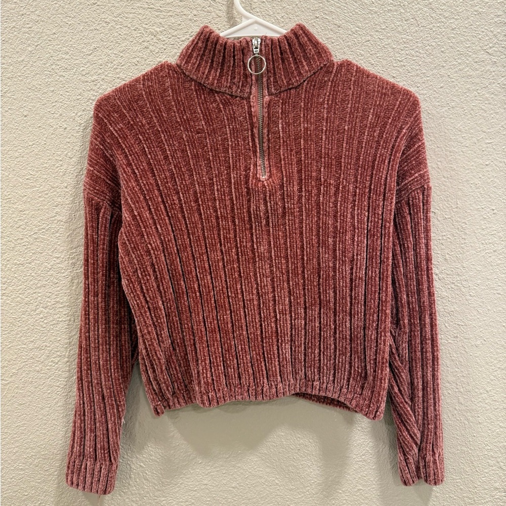 Pink Rose Ribbed Turtleneck Sweater - Maroon